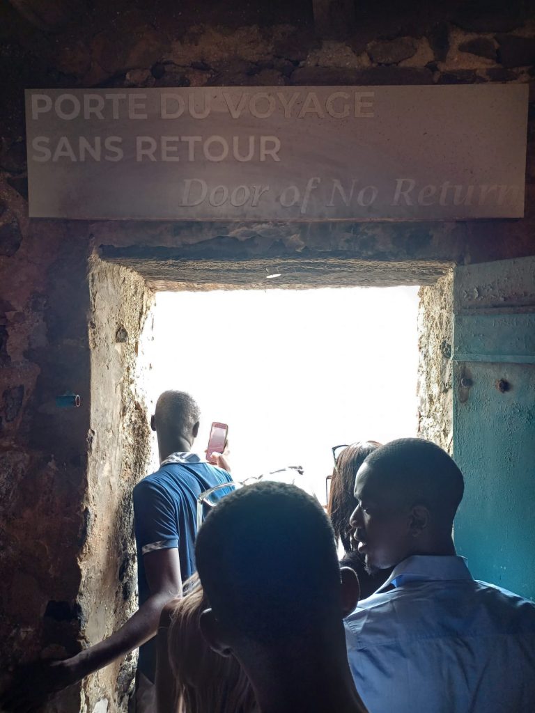 Fotografía de la Puerta sin Retorno en la Isla de Gorée, Senegal por Jose Cotino