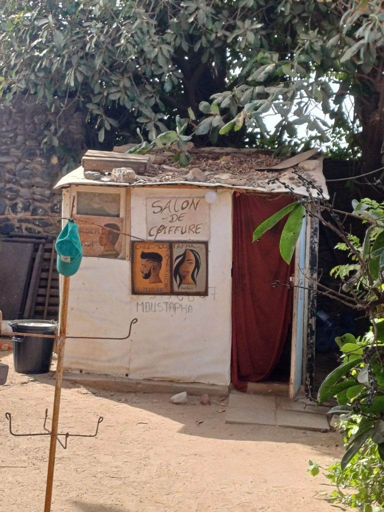 Estilo africano, peluquería en Gorée - Fotografía de Jose Cotino